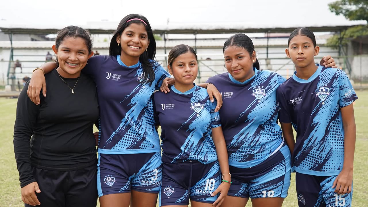 Prefectura del Guayas y Santa Lucía fortalecen el fútbol infantil con entrenamientos semanales
